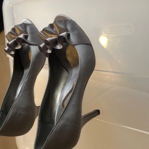 Ladies dress open-toe pumps, worn once.